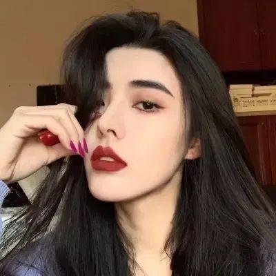 向下扭曲封面